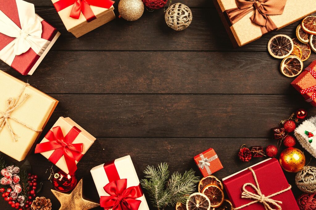 gift, 4k wallpaper 1920x1080, box, beautiful wallpaper, wallpaper hd, christmas, present, celebration, holiday, desktop backgrounds, free wallpaper, seasonal, background, wooden, old, table, 4k wallpaper, abstract, top, view, flat, lay, open, free background, closed, ribbon, wrapping, brown background, brown abstract, brown table, brown gift, laptop wallpaper, brown old, windows wallpaper, full hd wallpaper, hd wallpaper, mac wallpaper, cool backgrounds, brown box, wallpaper 4k, brown celebrate, brown closed